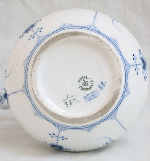 fig 3. RARE LARGE ROYAL COPENHAGEN BLUE FLUTED MILK WATER JUG FIRST QUALITY C1889-1922