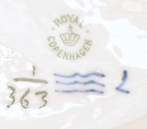fig 2. RARE LARGE ROYAL COPENHAGEN BLUE FLUTED LACE SALMON FISH PLATTER FIRST QUALITY C1889-1922