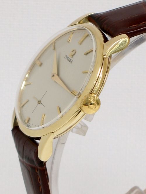 fig 2. STUNNING SOLID 18ct GOLD OMEGA MODEL 2894 CAL 267 MENS WATCH 1960