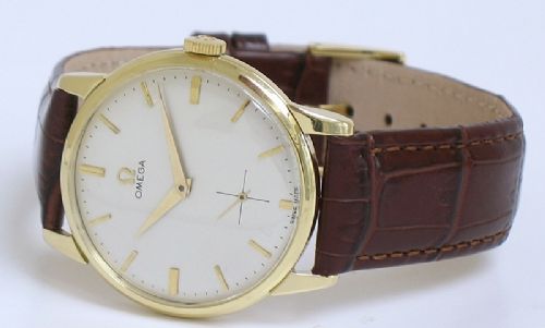 fig 4. STUNNING SOLID 18ct GOLD OMEGA MODEL 2894 CAL 267 MENS WATCH 1960