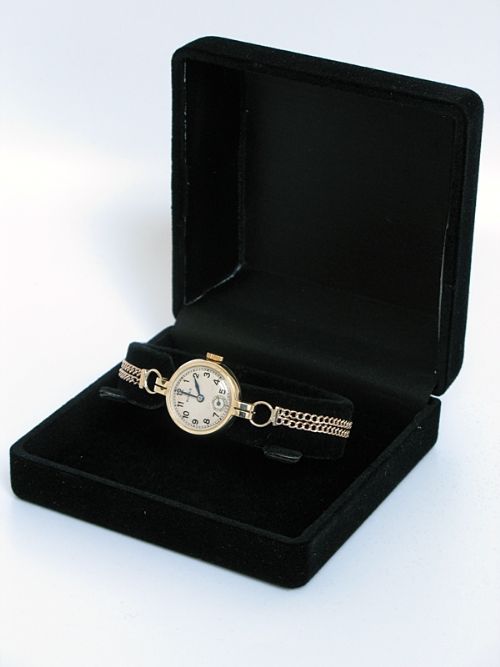 fig 4. EXQUISITE SOLID 9ct GOLD LADIES ROLEX PRIMA COCKTAIL WATCH c1950