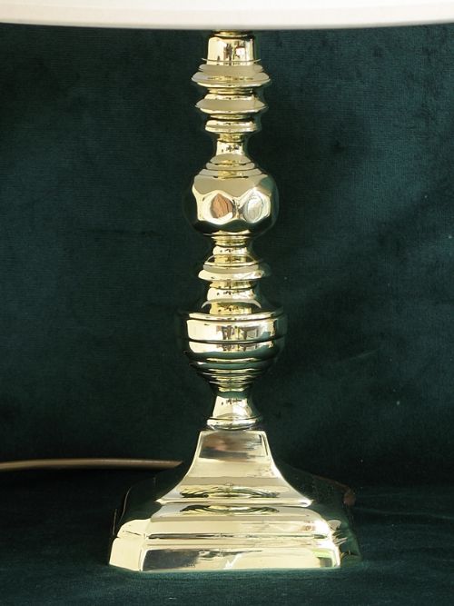 fig 1. BEAUTIFUL VICTORIAN PAIR SOLID BRASS TABLE LAMPS C1890