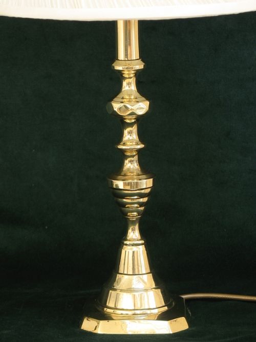 fig 3. BEAUTIFUL LARGE PAIR OF VICTORIAN SOLID BRASS TABLE OR DESK LAMPS C1890