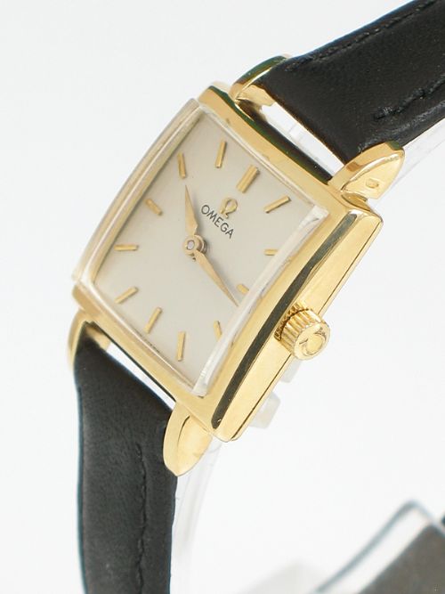 fig 2. EXQUISITE SOLID 18ct GOLD LADIES OMEGA COCKTAIL WATCH c1960