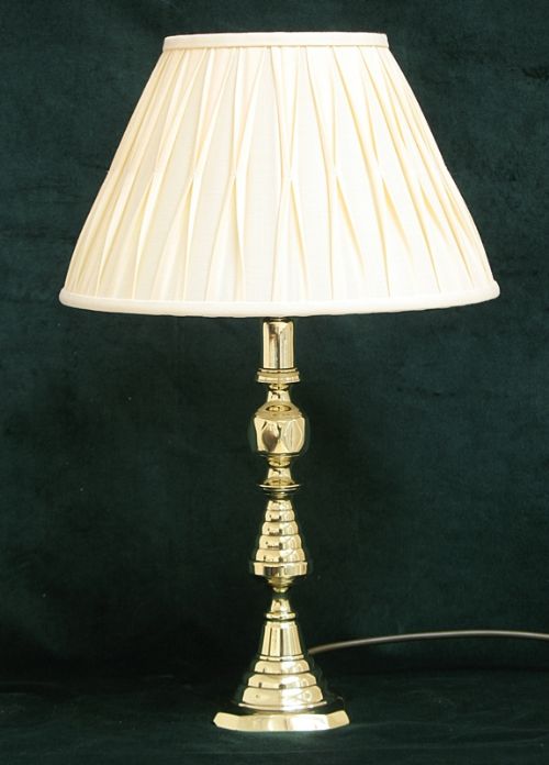 fig 2. STUNNING VICTORIAN PAIR SOLID BRASS TABLE LAMPS C1890