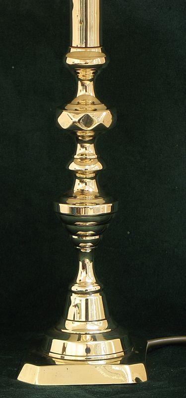 fig 1. BEAUTIFUL VICTORIAN SOLID BRASS DESK OR TABLE LAMP C1890