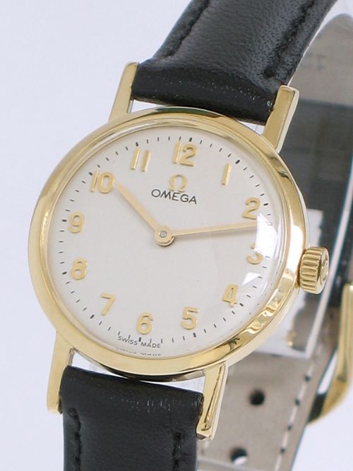 fig 1. EXQUISITE SOLID 18ct GOLD LADIES OMEGA COCKTAIL WATCH