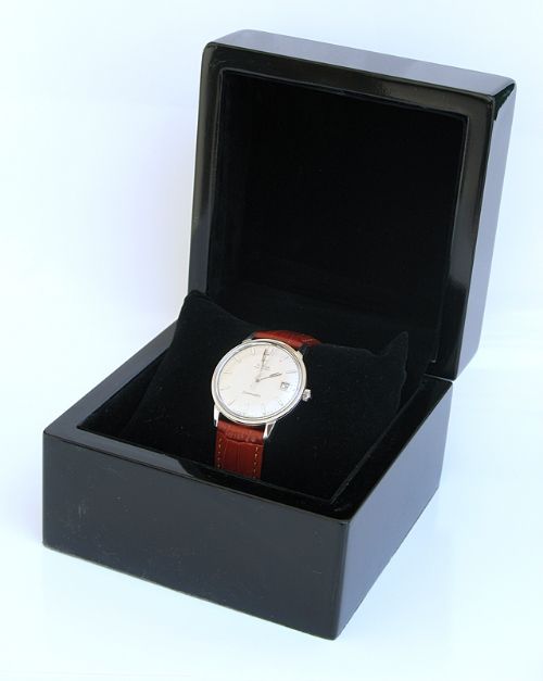 fig 7. MINT STAINLESS STEEL OMEGA SEAMASTER AUTOMATIC CAL 582 C1960