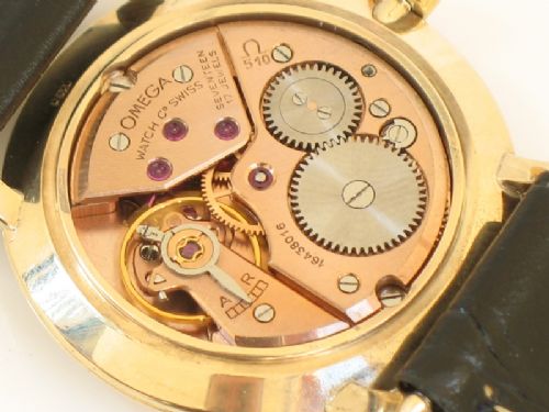 fig 5. STUNNING SOLID 9ct GOLD OMEGA CALIBRE 510 MENS DRESS WATCH C1960