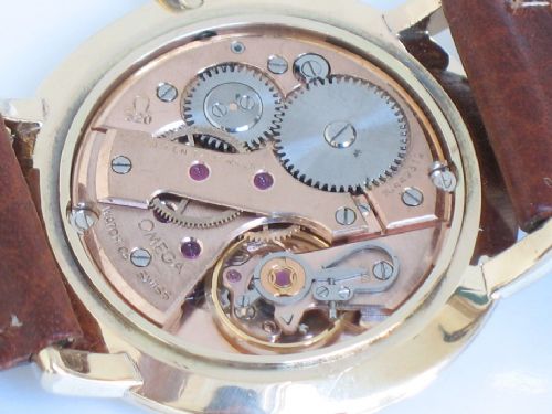 fig 5. STUNNING SOLID 9ct GOLD OMEGA CALIBRE 520 MENS WATCH C1958-59
