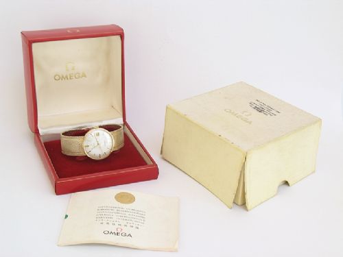fig 10. SUPERB SOLID 9CT GOLD OMEGA DEVILLE AUTOMATIC DATE CAL 562 WITH ORIGINAL BOXES AND PAPERS MENS WATCH