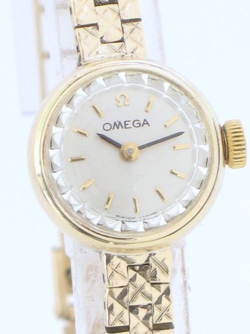 fig 4. EXQUISITE SOLID 9CT GOLD LADIES OMEGA COCKTAIL WATCH