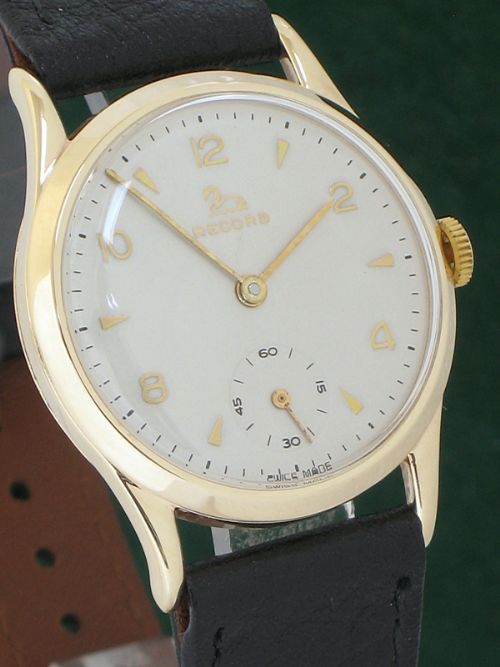 fig 2. STUNNING SOLID 9CT GOLD LONGINES RECORD MENS WATCH c1956