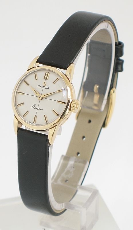 Exquisite Solid 9ct Gold Ladies Omega Geneve Cocktail Watch C1959-60