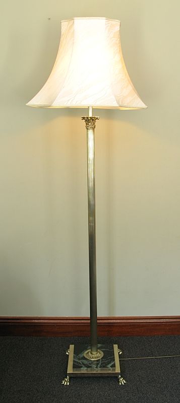 fig 1. BEAUTIFUL EDWARDIAN SOLID BRASS CORINTHIAN STANDARD LAMP C1910-1920