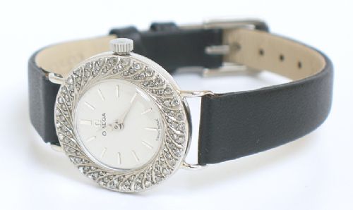 fig 3. STUNNING RARE OMEGA PLATINUM AND DIAMOND LADIES ART DECO COCKTAIL WATCH C1920