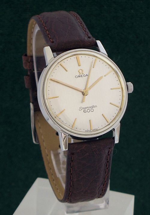 fig 1. STAINLESS STEEL OMEGA SEAMASTER CAL 600 C1960 