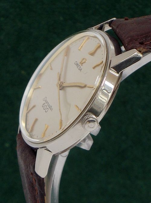 fig 2. STAINLESS STEEL OMEGA SEAMASTER CAL 600 C1960 