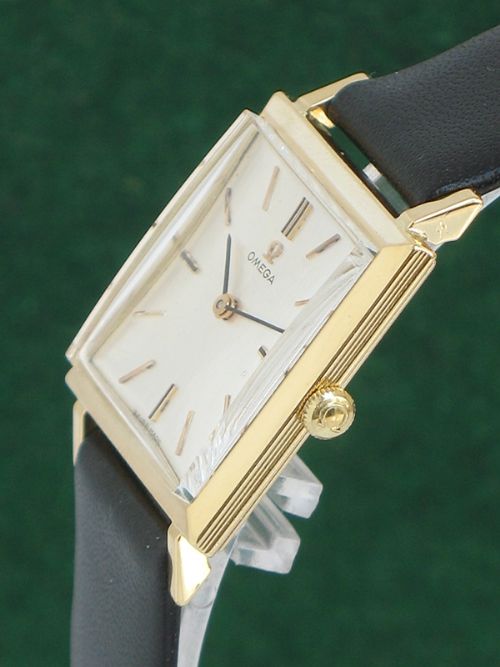 fig 3. STUNNING SOLID 18CT GOLD OMEGA MENS DRESS WATCH