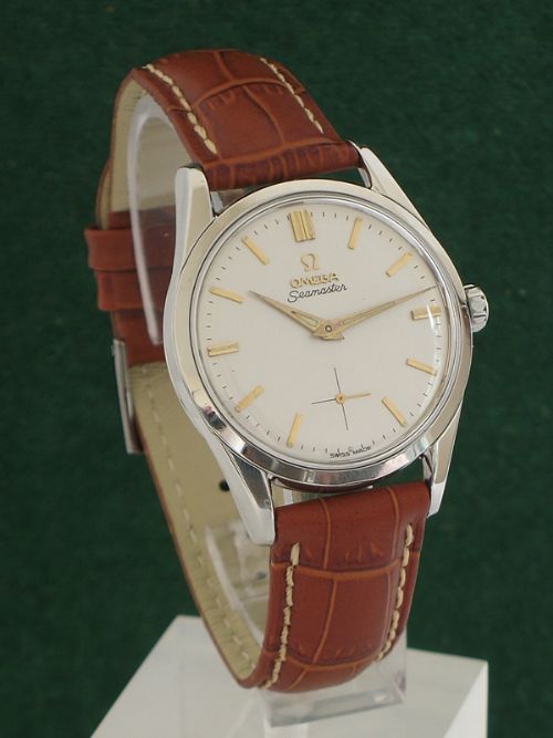 fig 1. RARE SUB SECONDS OMEGA SEAMASTER CALIBRE 267 MENS WATCH C1960