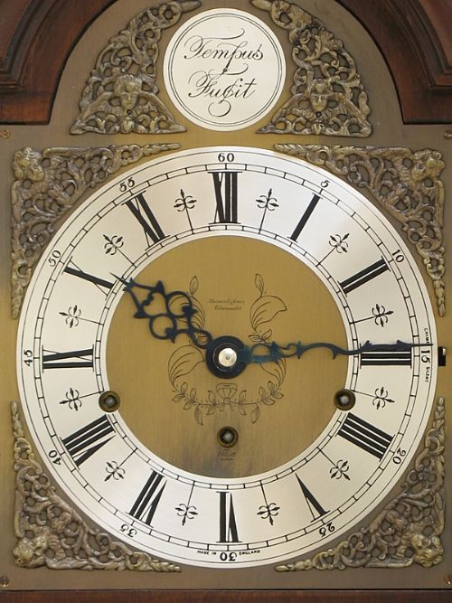fig 5. BEAUTIFUL WESTMINSTER AND WHITTINGTON CHIME MAHOGONAY LONGCASE GRANDMOTHER CLOCK BY ELLIOTT