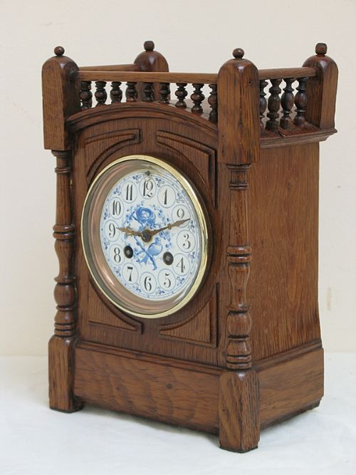 fig 1. CHARMING OAK ARTS AND CRAFTS MANTEL CLOCK BY JAPY FRERES C1890