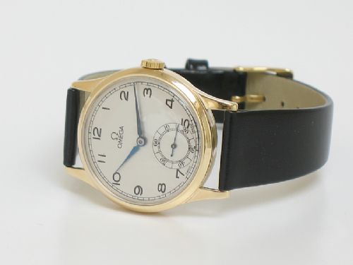 fig 4. RARE SOLID 9CT GOLD OMEGA 30T2 MENS WATCH C1944-45