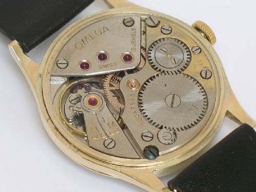 fig 6. RARE SOLID 9CT GOLD OMEGA 30T2 MENS WATCH C1944-45