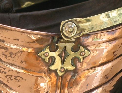 fig 3. BEAUTIFUL GEORGIAN BRASS AND COPPER COAL SCUTTLE C1830