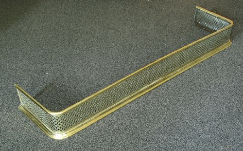 fig 2. LOVELY GENUINE VICTORIAN SOLID BASS FIRE FENDER C1900