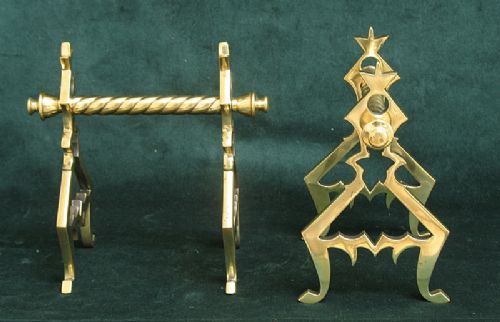 fig 2. STUNNING GENUINE VICTORIAN ARTS AND CRAFTS SOLID BRASS PAIR OF FIRE DOGS ANDIRONS C1890