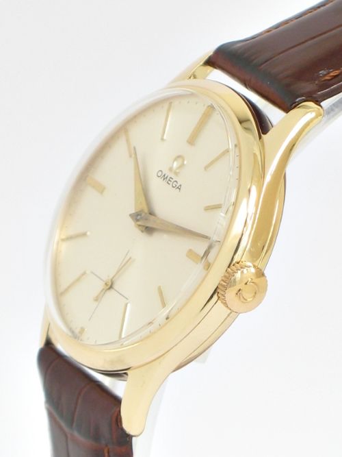fig 3. STUNNING RARE SOLID 9CT GOLD OMEGA 30T2 MENS WATCH C1945-46