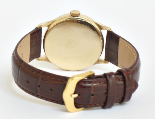 fig 4. STUNNING RARE SOLID 9CT GOLD OMEGA 30T2 MENS WATCH C1945-46