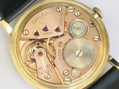 fig 7. RARE SOLID 14CT GOLD OMEGA 30T2 MENS WATCH C1947-48