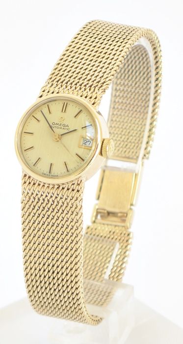 Beautiful Solid 9ct Gold Omega Ladymatic Ladies Cocktail Watch