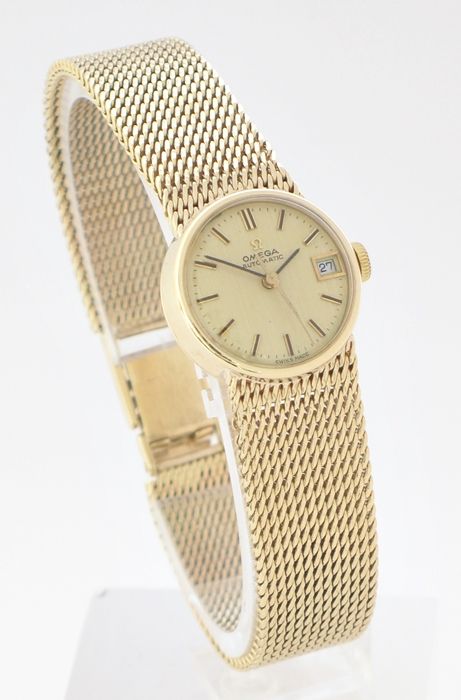 fig 1. BEAUTIFUL SOLID 9CT GOLD OMEGA LADYMATIC LADIES COCKTAIL WATCH