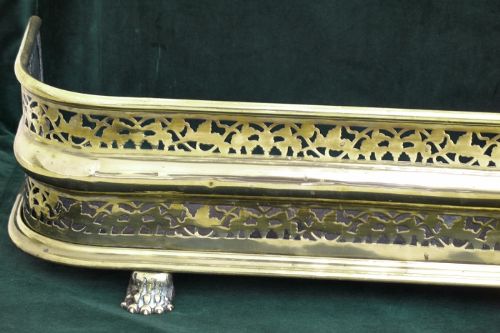 fig 2. BEAUTIFUL GEORGIAN REGENCY SOLID BRASS FIRE FENDER C1820