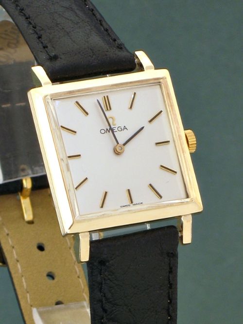 fig 3. STUNNING SOLID 9CT GOLD OMEGA MENS WATCH