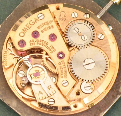fig 6. STUNNING SOLID 9CT GOLD OMEGA MENS WATCH