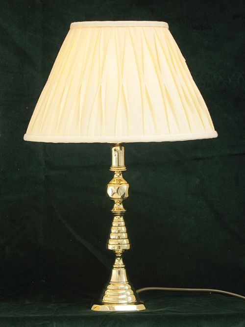 fig 2. BEAUTIFUL PAIR OF SOLID BRASS VICTORIAN TABLE OR DESK LAMPS C1890