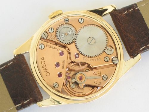 fig 6. STUNNING SOLID 9CT GOLD OMEGA CALIBRE 268 MENS WATCH C1960