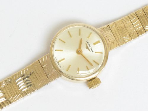 fig 2. EXCEPTIONAL MINT CONDITION SOLID 9CT GOLD LONGINES LADIES COCKTAIL WATCH