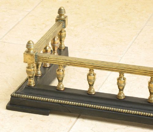 fig 2. SUPERB HEAVY EARLY 19TH CENTURY BRASS AND CAST IRON FIRE FENDER