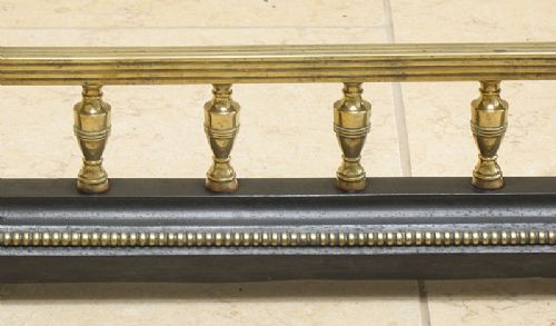 fig 3. SUPERB HEAVY EARLY 19TH CENTURY BRASS AND CAST IRON FIRE FENDER