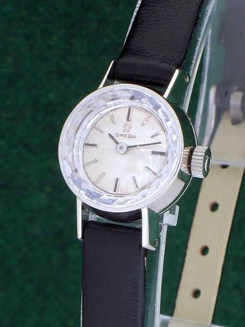 fig 2. EXQUISITE SOLID 18CT WHITE GOLD OMEGA LADIES COCKTAIL WATCH