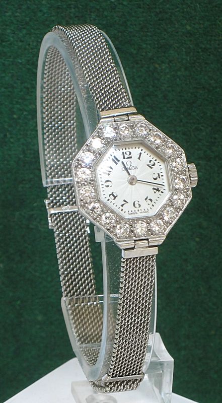 fig 2. STUNNING PLATINUM AND DIAMOND ART DECO LADIES COCKTAIL WATCH C1935