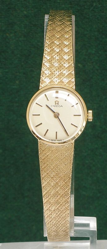 Beautiful Solid 9ct Gold Ladies Omega Cocktail Watch