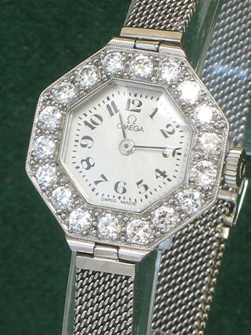 fig 1. STUNNING PLATINUM AND DIAMOND ART DECO LADIES COCKTAIL WATCH C1935