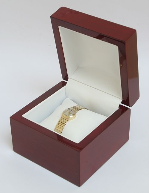 fig 7. STUNNING SOLID 9CT GOLD JAEGER-LECOUNTRE BACKWIND LADIES COCKTAIL WATCH