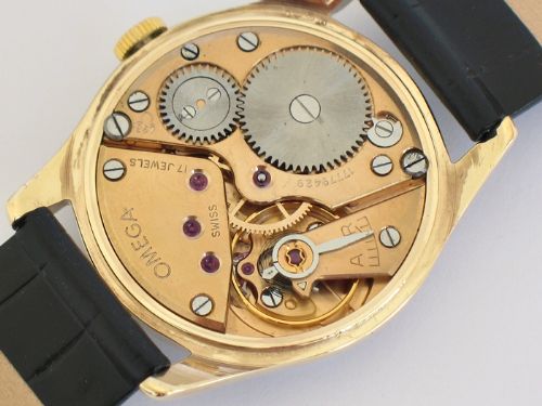 fig 7. STUNNING SOLID 9CT GOLD OMEGA CALIBRE 267 MENS WATCH